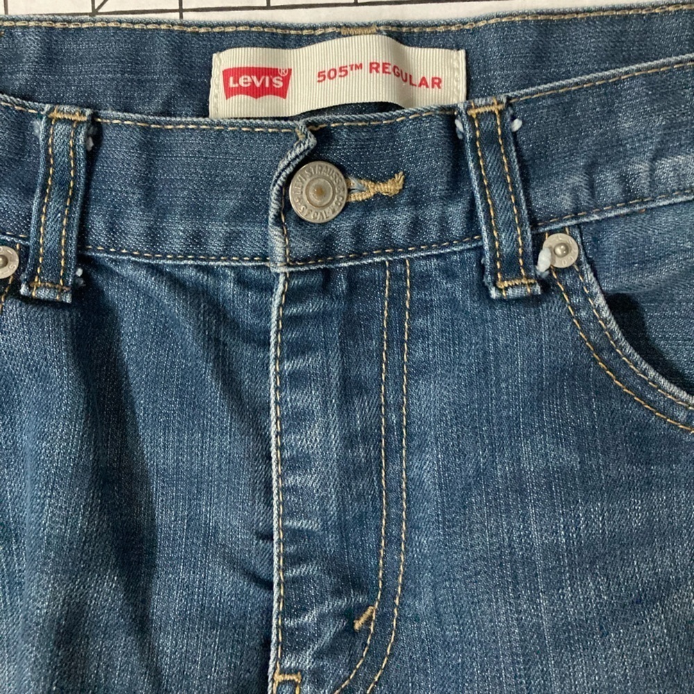 Levi’s Boy’s‎ Size 18 Regular (29”x29”) 505 Regular Blue Jeans